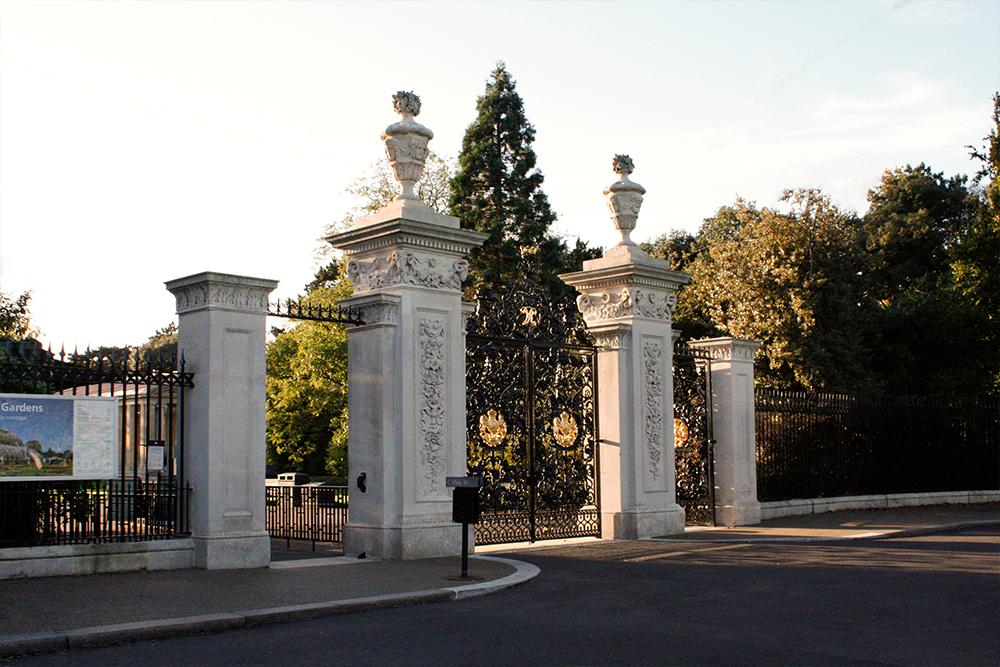 Elizabeth Gate at Kew Gardens